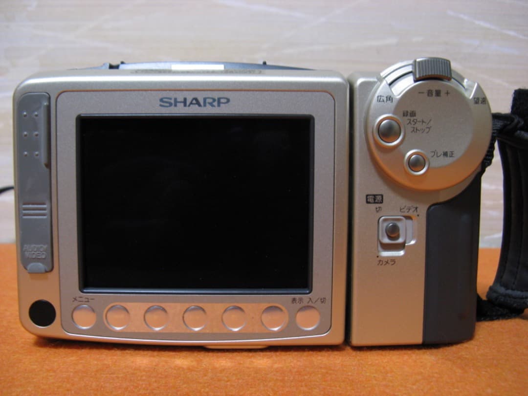 動作OK❗️☆シャープの液晶8ミリビデオカメラ・VL-EL480 ☆美品