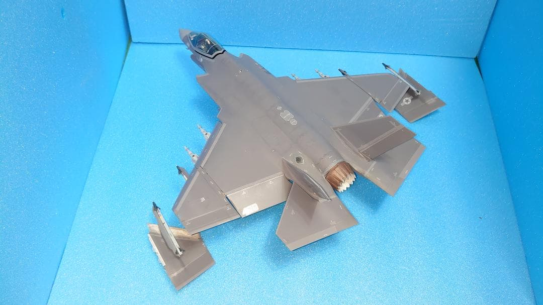 タミヤ　F-35 C　1/48スケールモデル