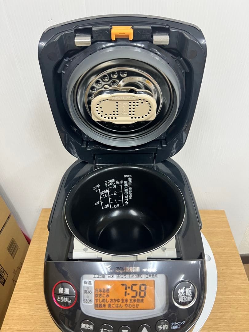 象印 IH炊飯器 NP-RN05｜3合｜ブラック｜動作確認済み 2024年製