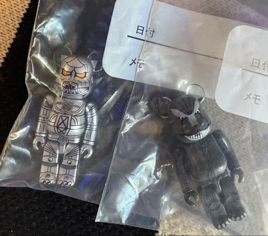 ベアブリック ゴジラ 1954 とメカゴジラ 1974 100%2体