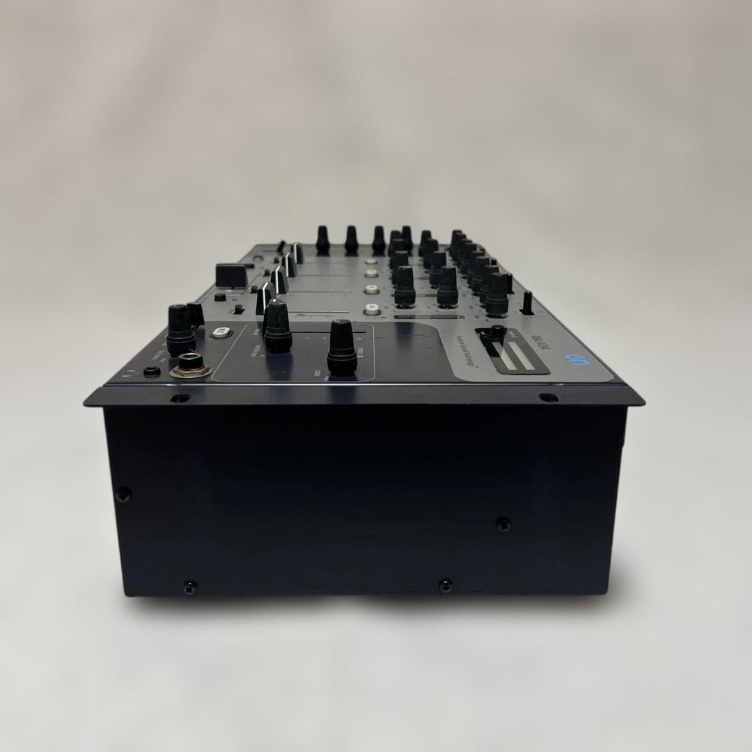 Stanton RM.404 DJミキサー