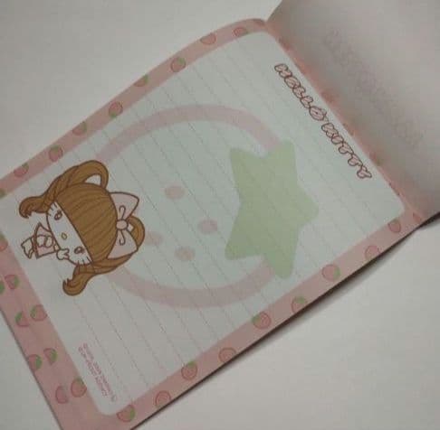 HELLO KITTY×NOZOMI TSUJI　メモ帳　2冊　キティちゃん