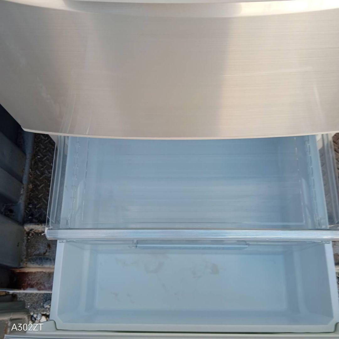 送料設置無料　Panasonic　人気モデル　大型冷蔵庫　426L