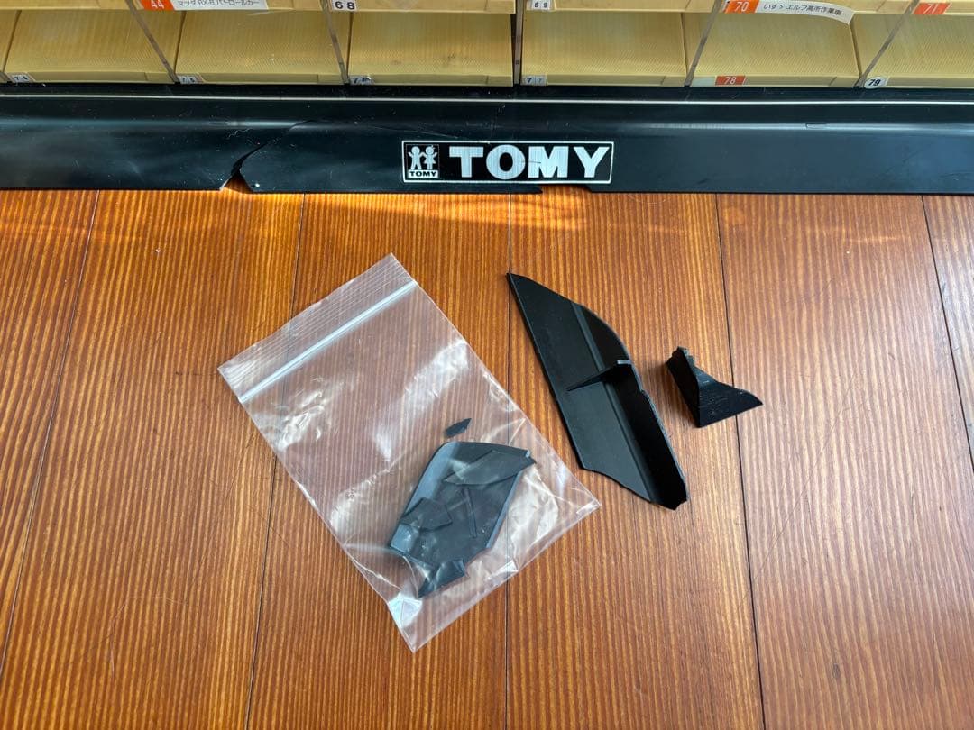 【非売品】トミカ 店頭ディスプレイケース 80台収納　展示　昭和　国産車用