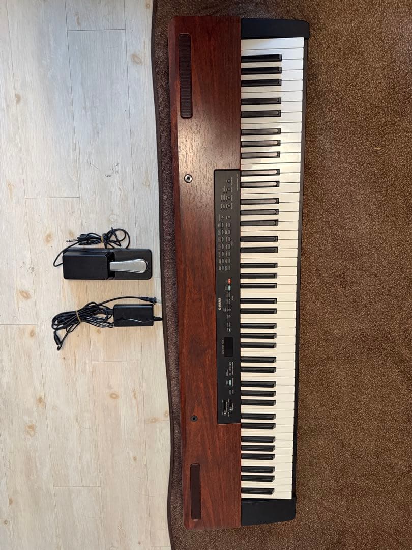YAMAHA 電子ピアノ 88鍵盤 ペダル付き