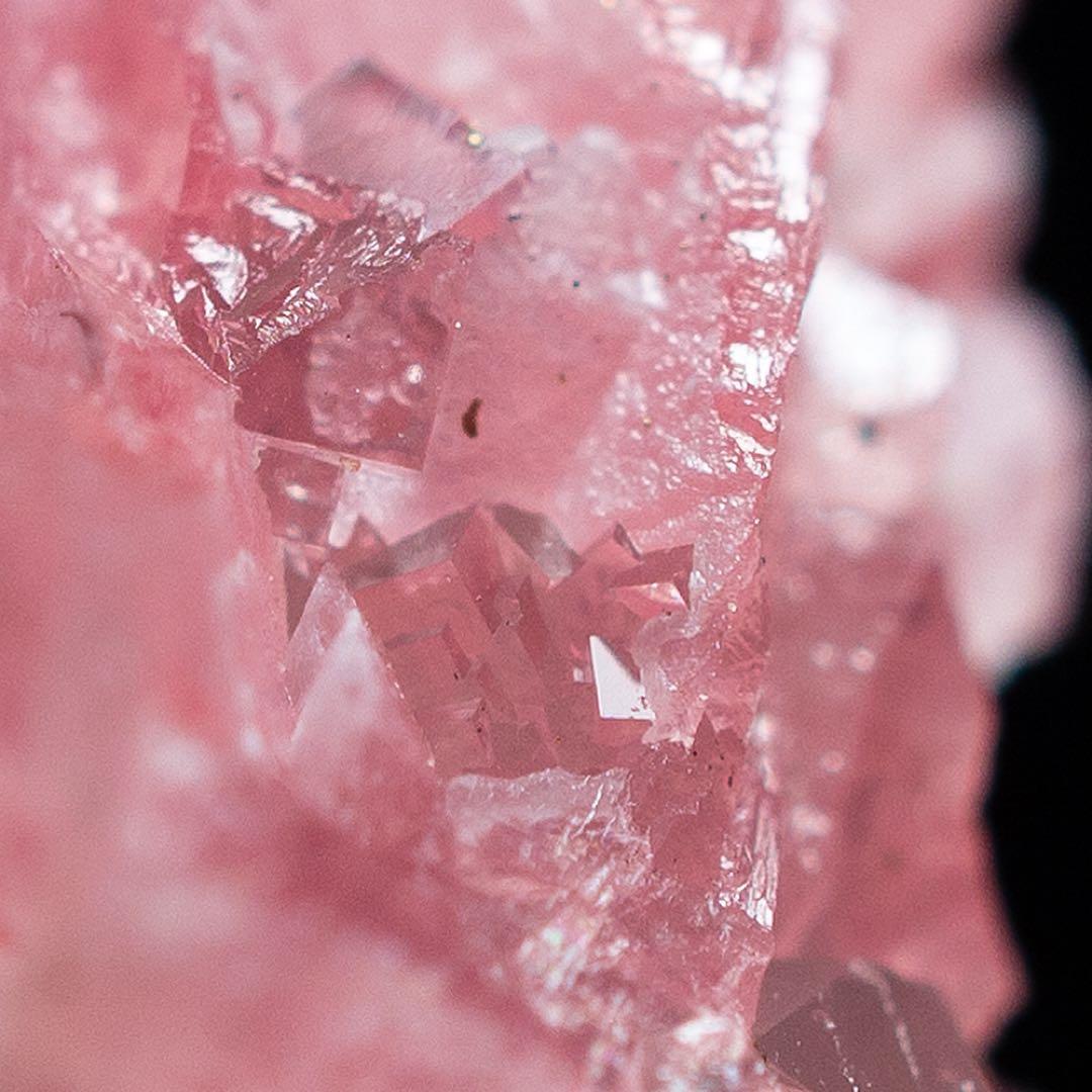 中国 ロードクロサイト 菱マンガン鉱 天然石 原石 鉱物標本 鉱石 蛍石 721