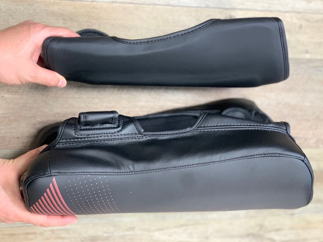 カーフキックミット ダブル左右利用できます 商材本革