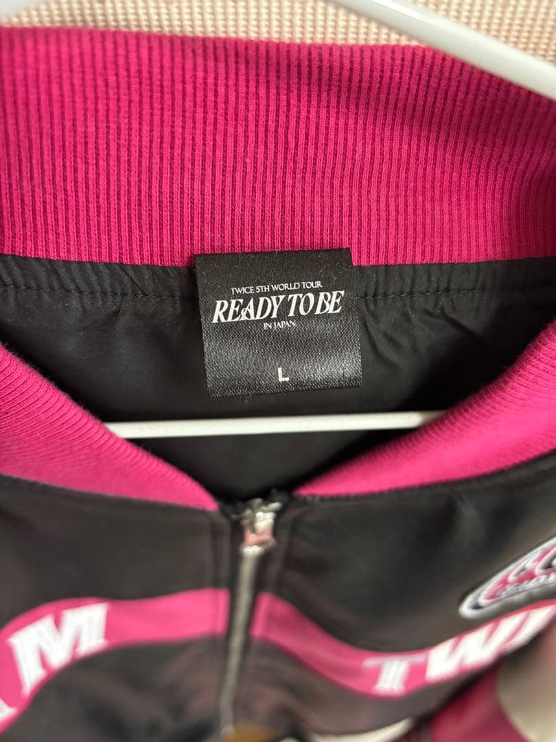 TWICE READY TO BE ジャケット Lサイズ