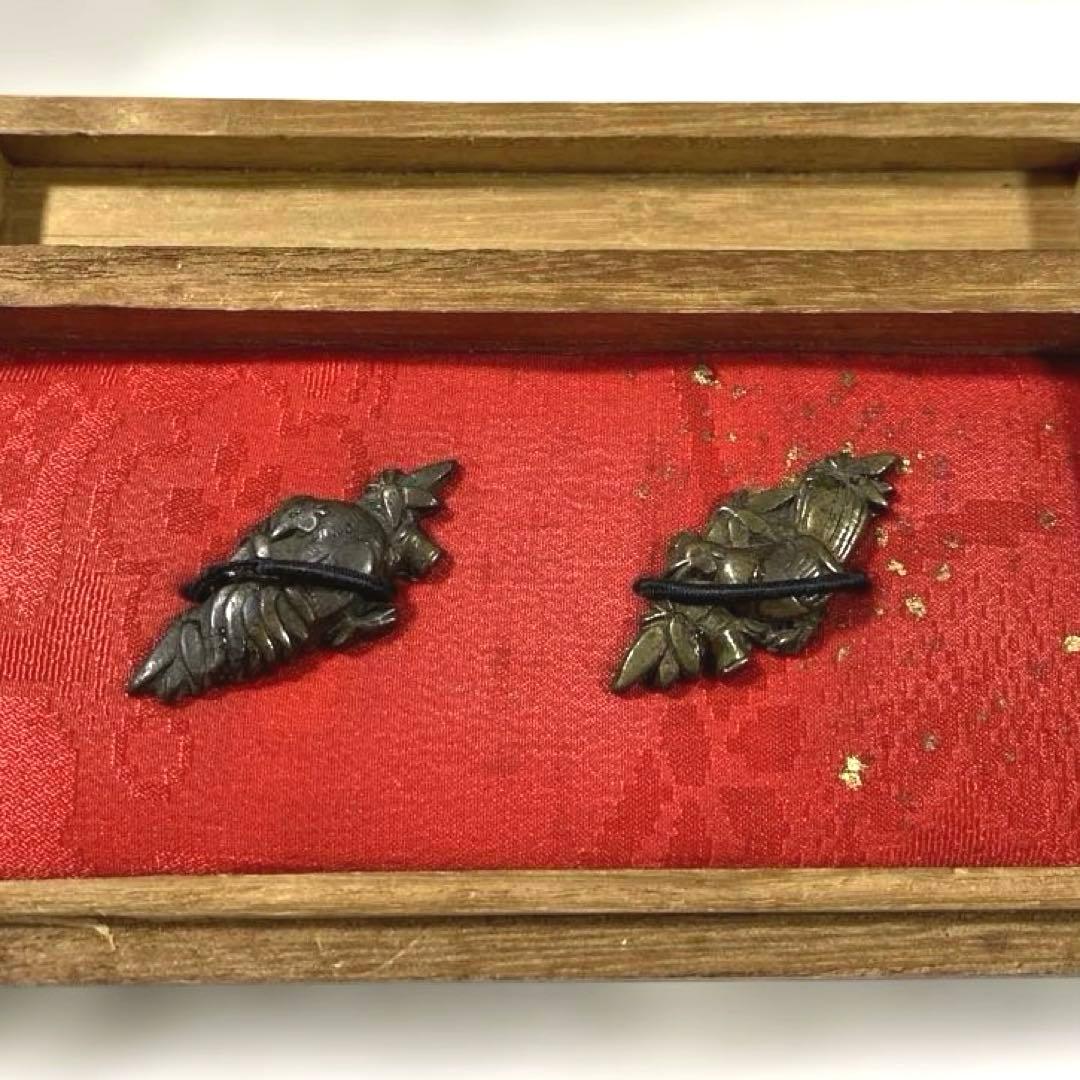 B-70 目貫　『鶏目貫』　武具　刀装具　骨董品　時代物　日本　美術品　工芸品