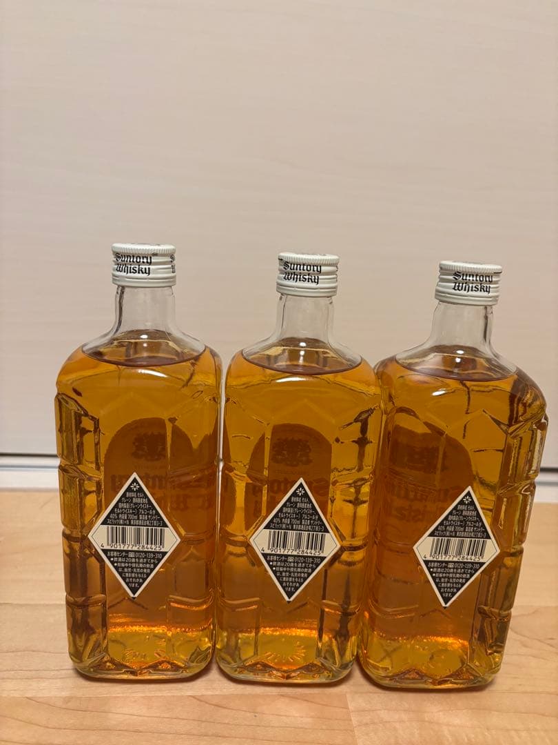 サントリー　白角　700ml 3本