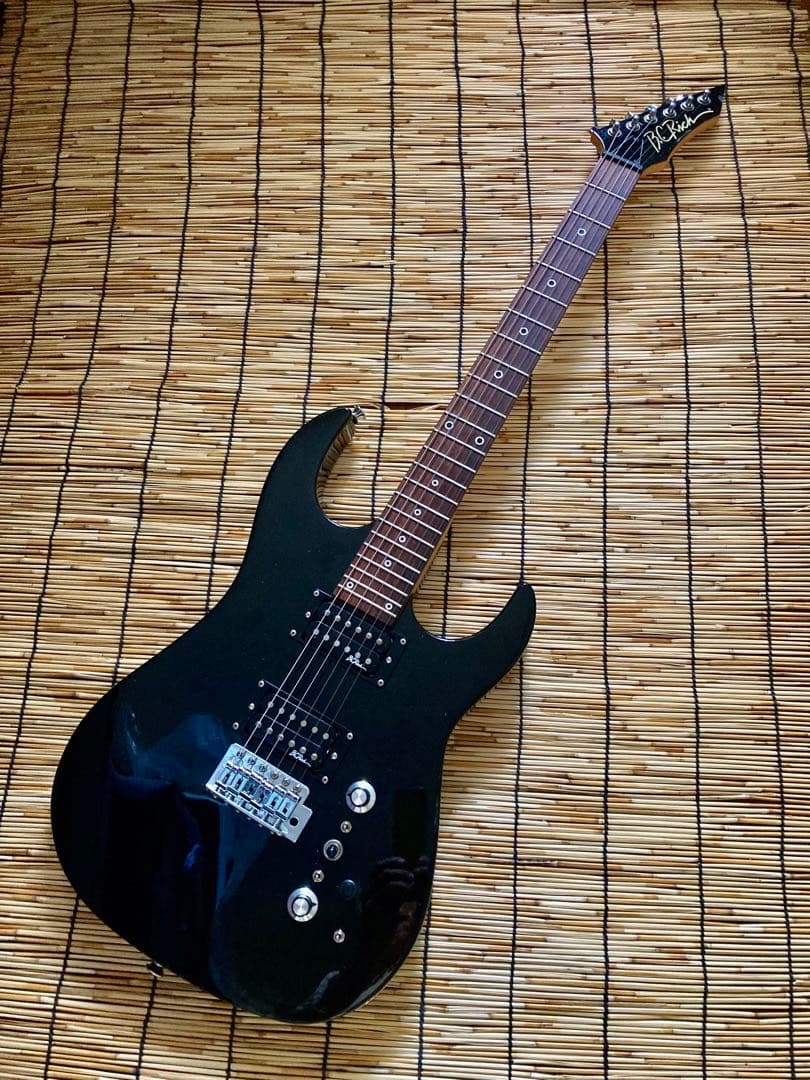 ☆モディファイして新たな機能を搭載　ポジションマークが珍しいB.C.Rich