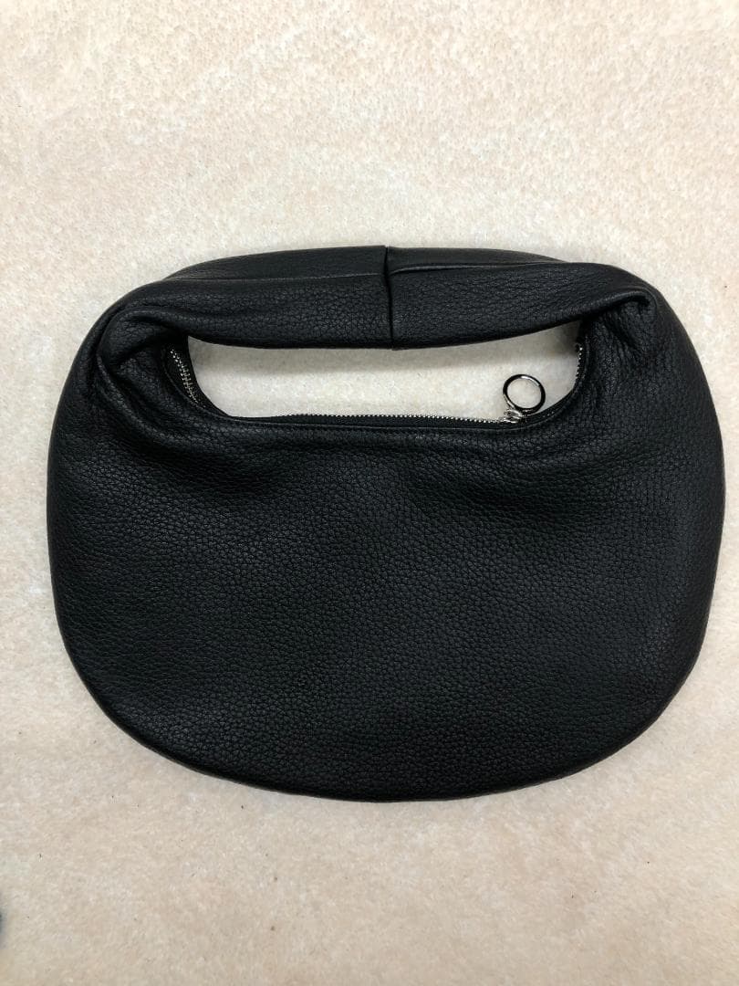 Aeta ブラックレザー ミニハンドバッグ Mサイズ