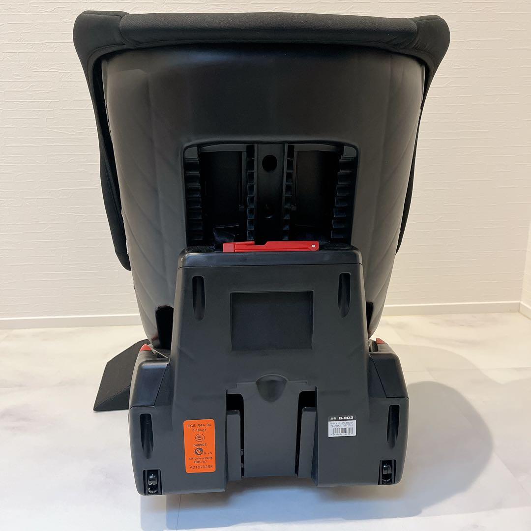 チャイルドシート ターンレジェfix st