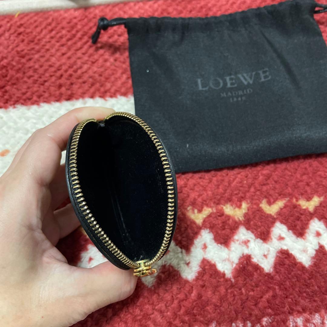LOEWE ゴールド 円形ケース