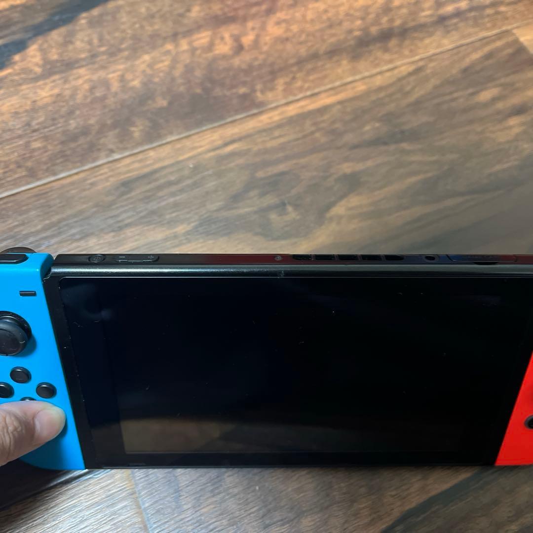 Nintendo Switch 本体 ＋ケース付き