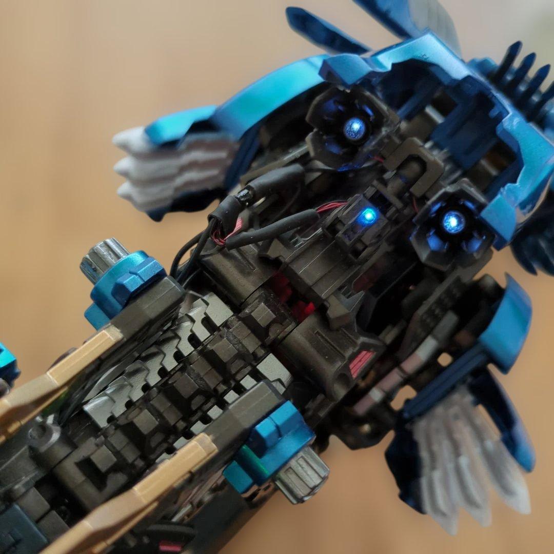 f*e様 ゾイド　ZOIDZ AZ　ブレードライガー　塗装済　みLED電飾　完成