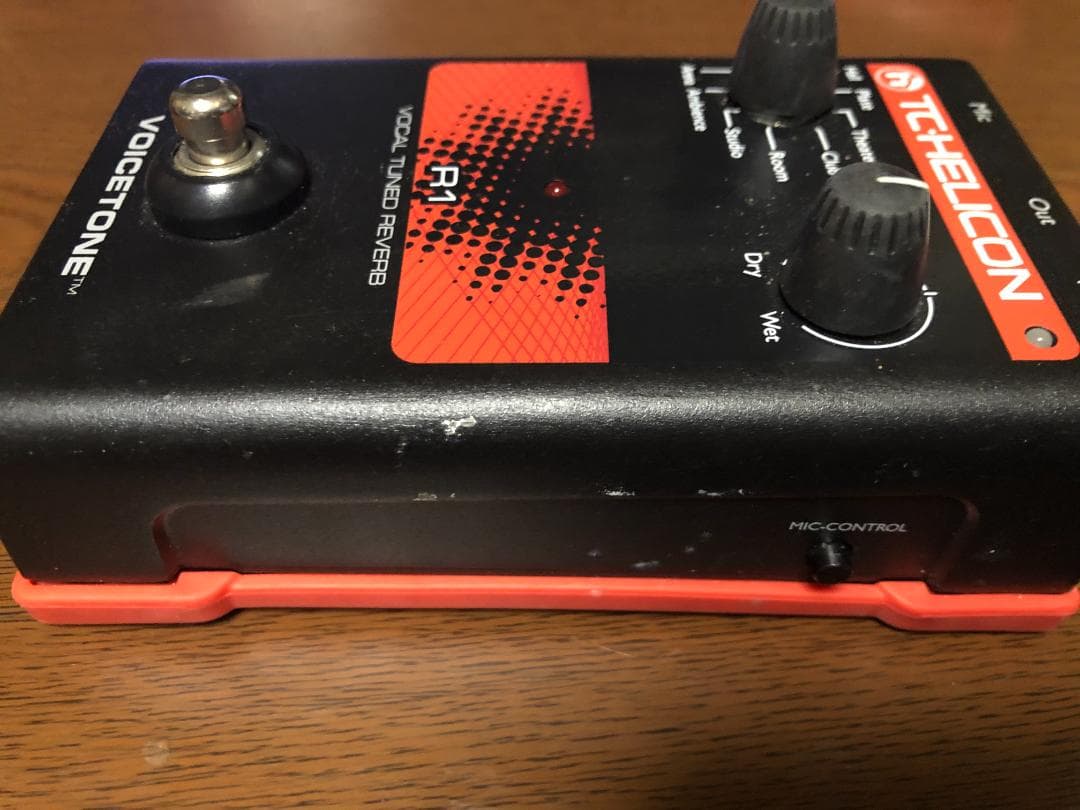 TC-Helicon VoiceTone R1 ボーカルチューナー・リバーブ