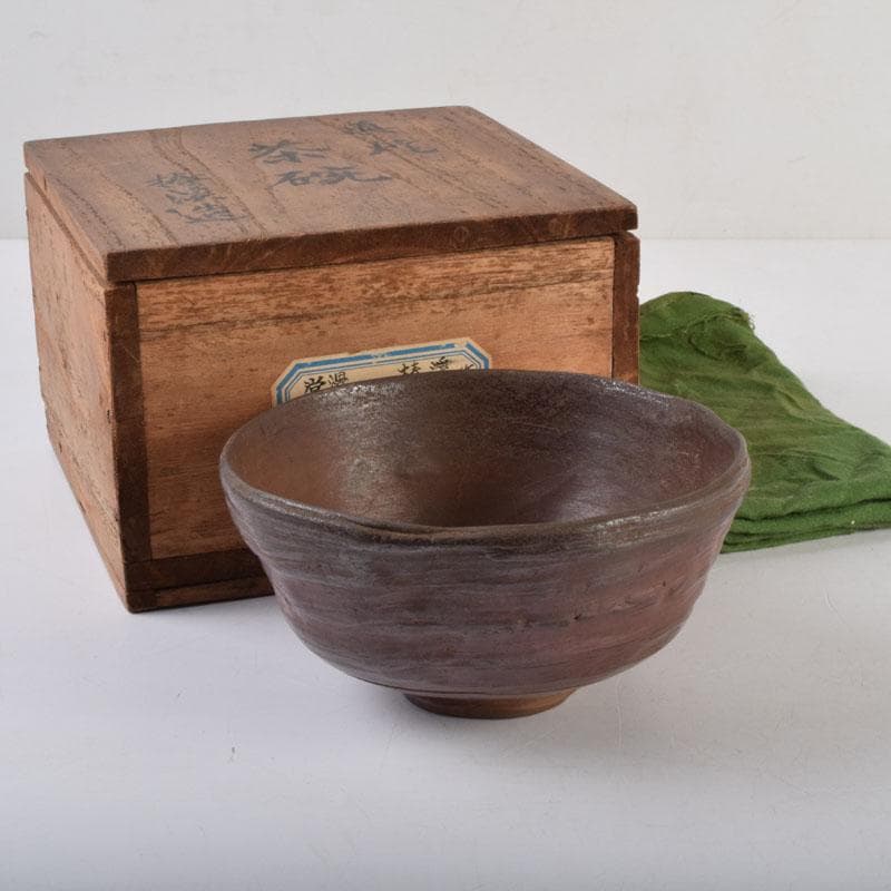 茶道具　常滑焼　滝田椿渓作　真焼　茶碗　時代箱　C　8714