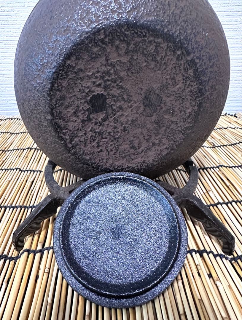 未使用品、供箱、栞、取説付　南部特製銘 １２型 龍文様　南部鉄瓶　南部鉄器