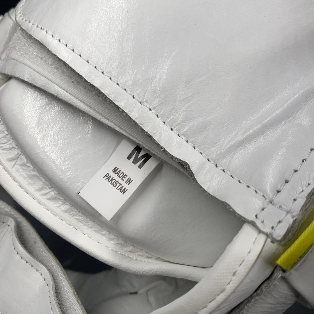 a397 MARTIAL WORLD ヘッドギア　ヘッドガード ホワイト　白　M