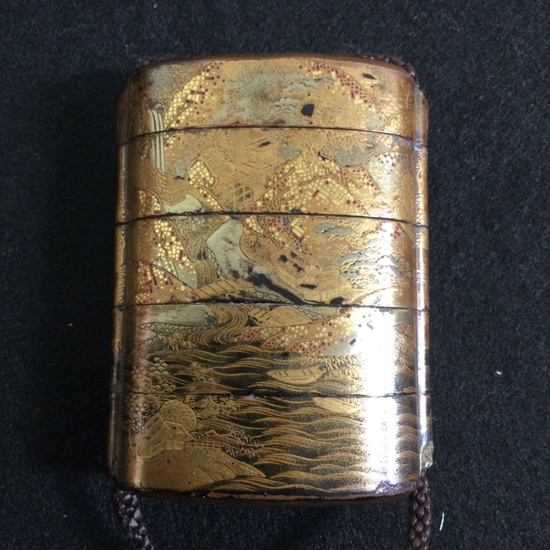 時代物 金蒔絵印籠 内梨地 銘無し 箱付 Md