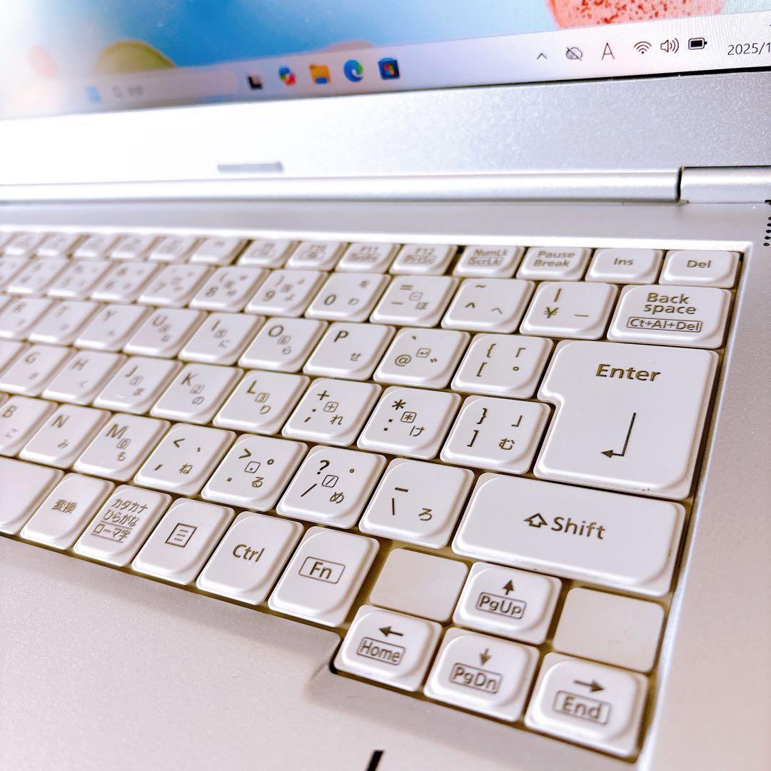 レッツノート LV7 Core i5 第8世代 SSD256 14インチ