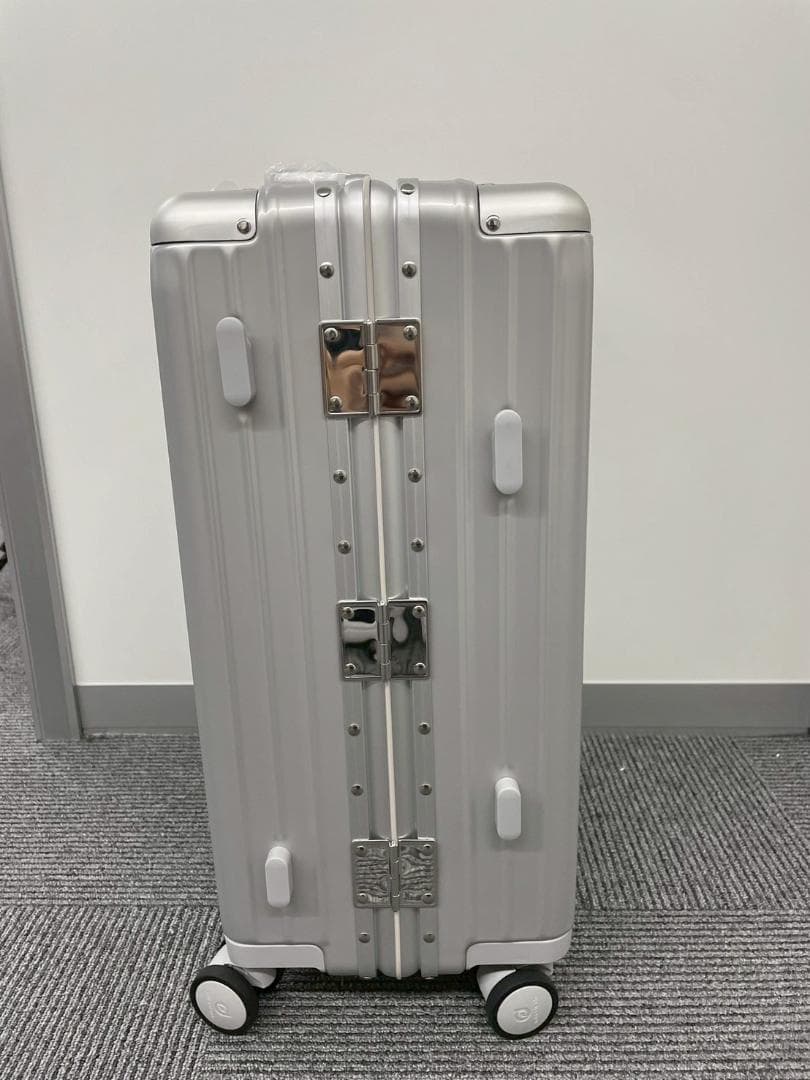 リベティ多機能キャリーケース【エナメルシルバーSサイズ】98