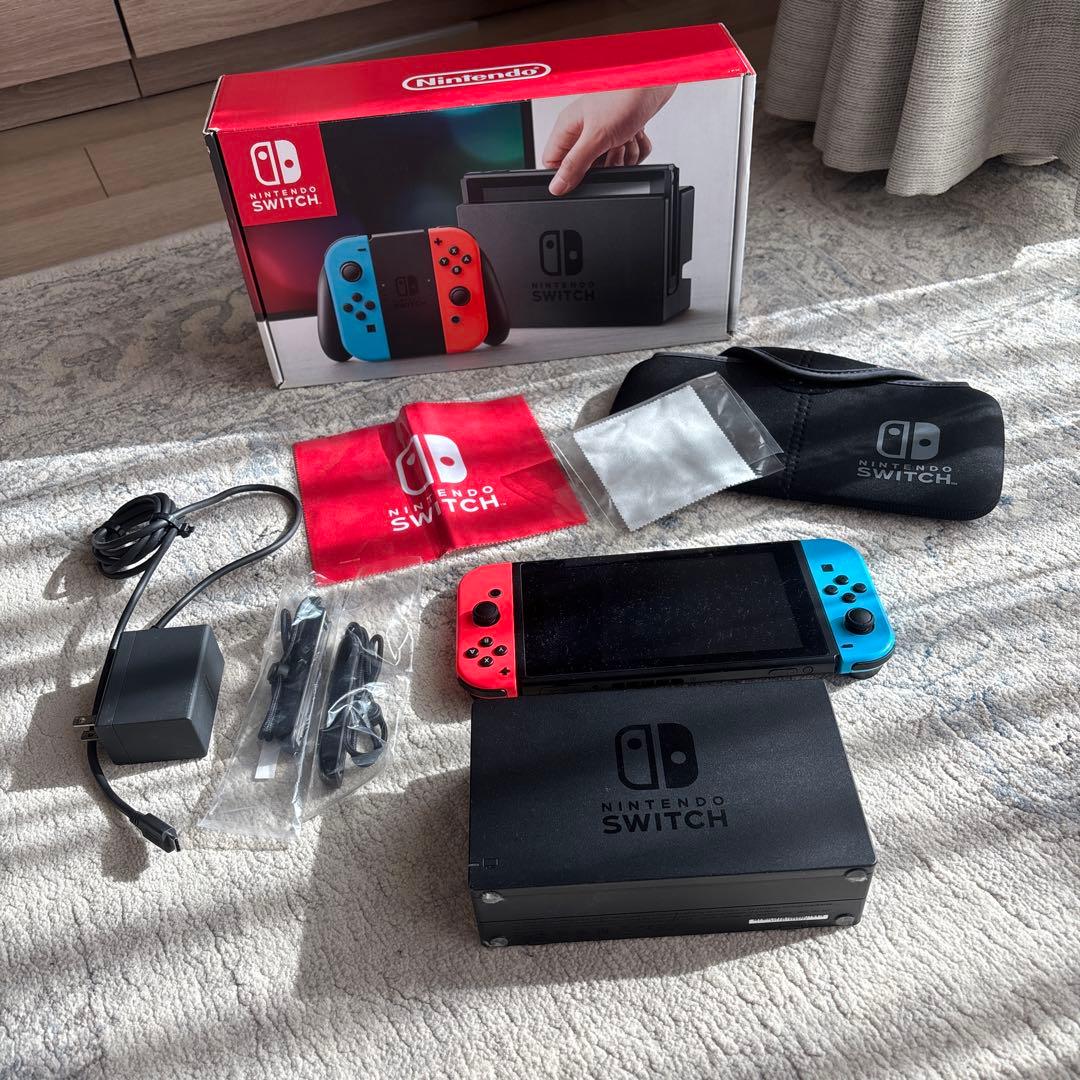 Ackey　Nintendo Switch 本体 （送料込）