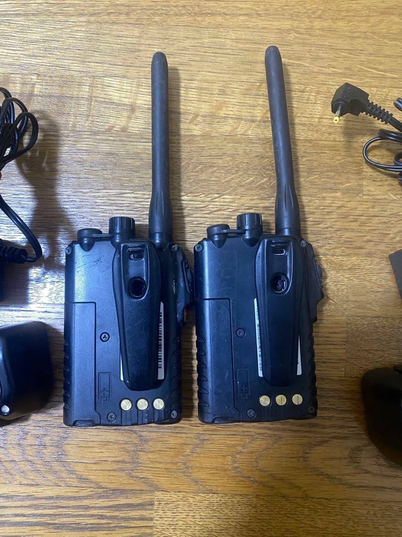 SR70A トランシーバー 2台セット 充電器付き
