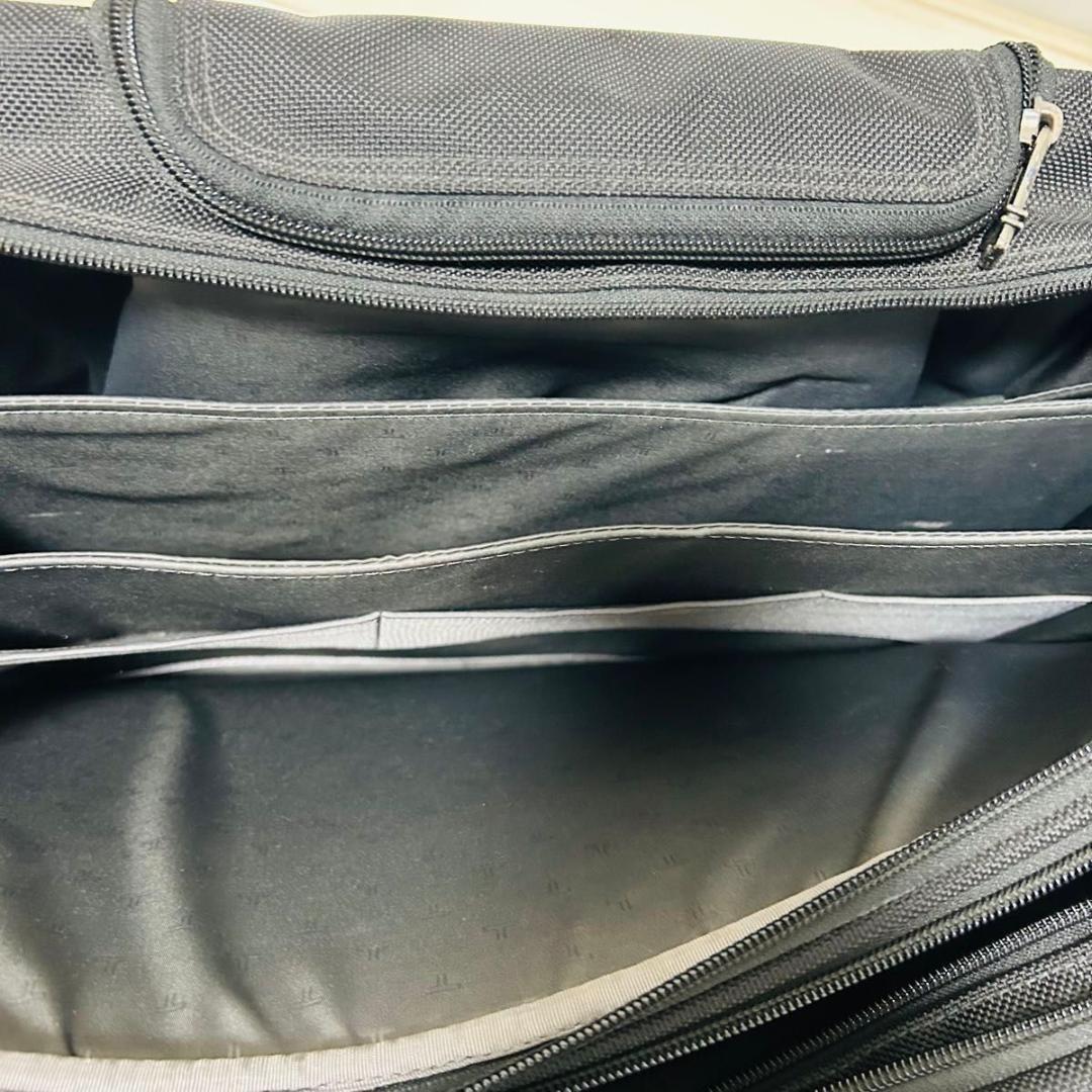 TUMI キャリーバッグ 黒 キャリーケース ビジネスバッグ 二輪 トゥミ