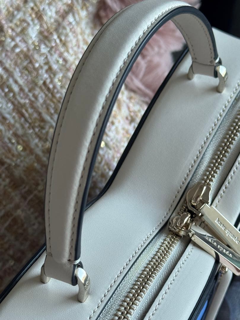 ⭐︎kate spade⭐︎ フラッターフライ 3D クロスボディ ショルダーバッグ