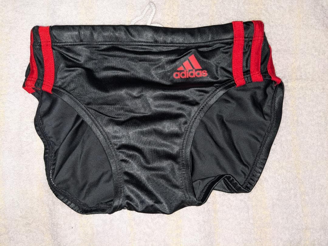 筑1012 adidas アディダス V型競パン サイズM R8252