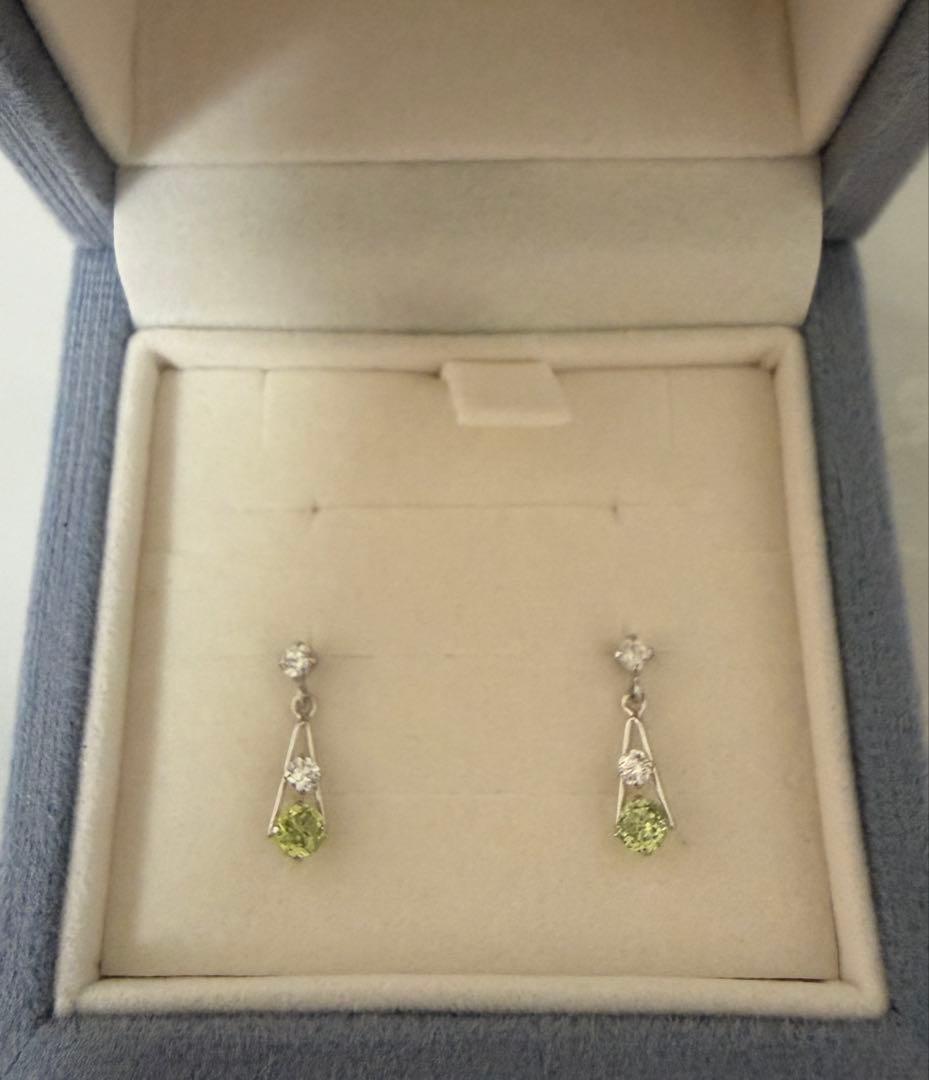 【新品・未使用】ジュエリーTSUTSUMI K10ホワイトゴールド ピアス