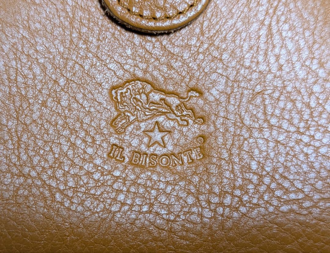 【美品】 IL BISONTE ラウンドジップウォレット ヤケヌメ 人気 現行品