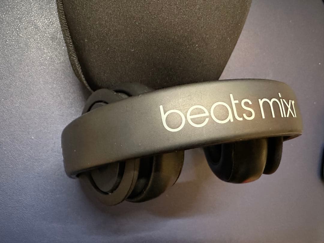 Beats beats mixr ブラック/レッド