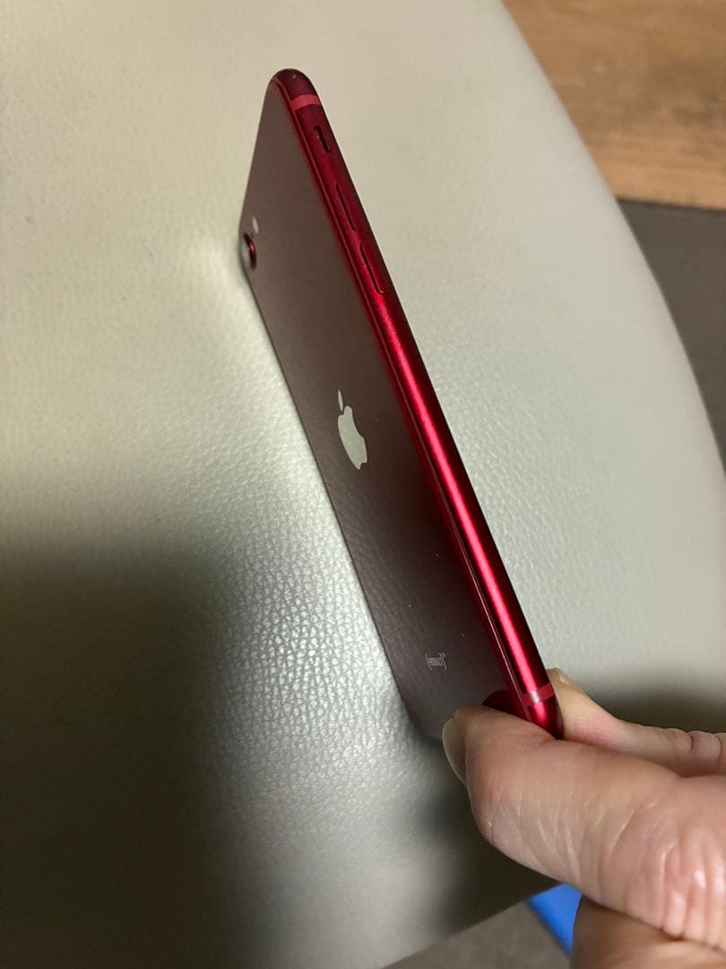 Apple iPhone SE (第3世代) レッド 本体