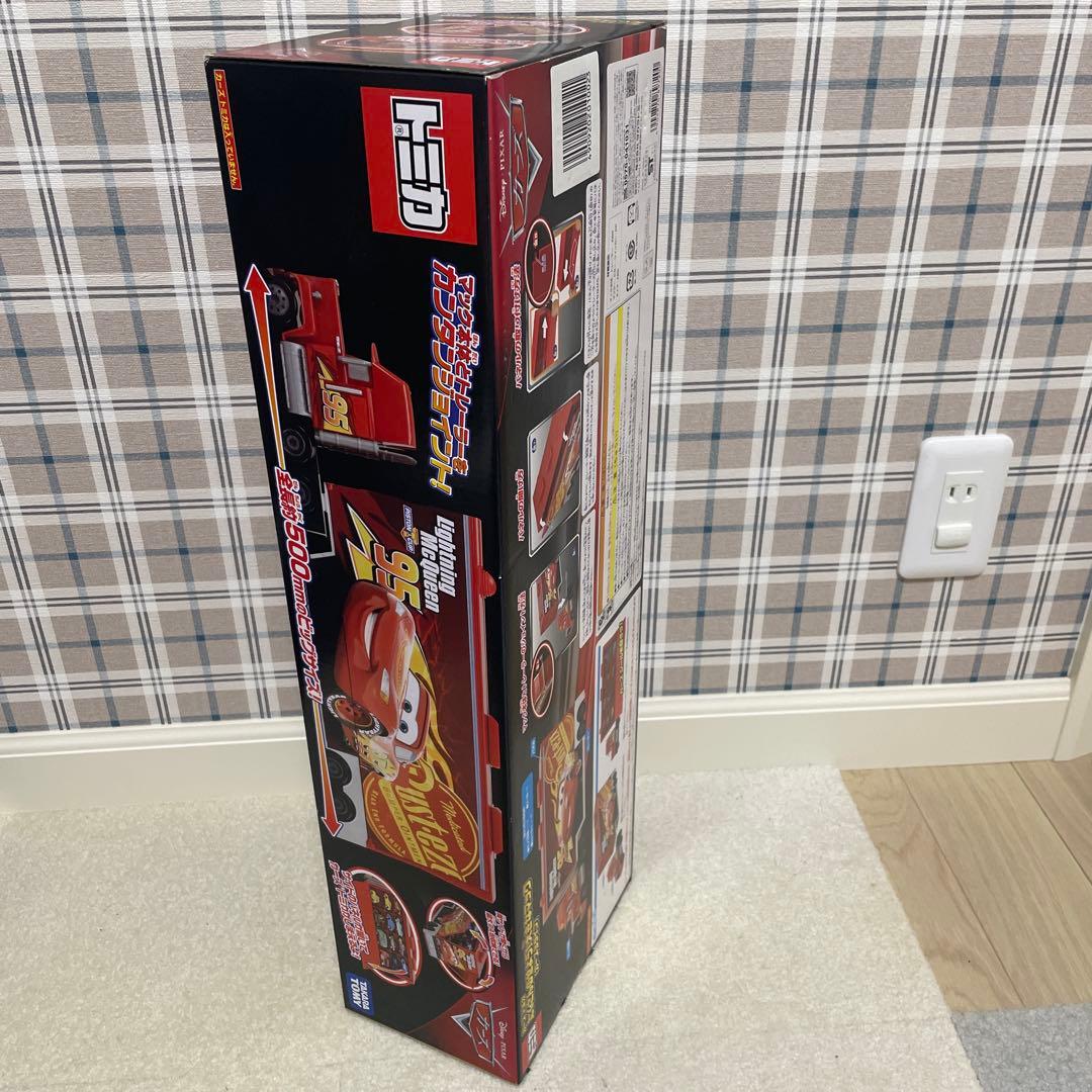 カーズ　トミカ　たくさんのせよう！　大きなマック（カーズ３タイプ）