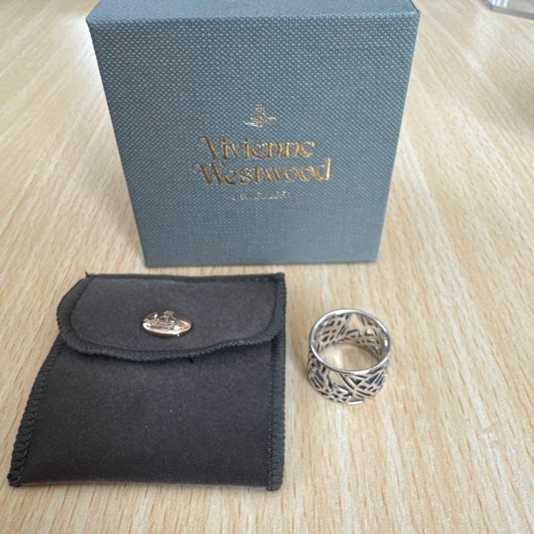 Vivienne Westwood シルバーリング