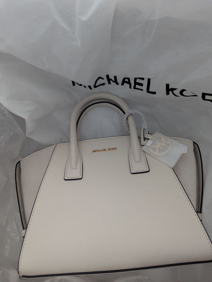 龍*ん様 MICHAEL KORS ホワイト ミニショルダーバッグ　マイケルコー
