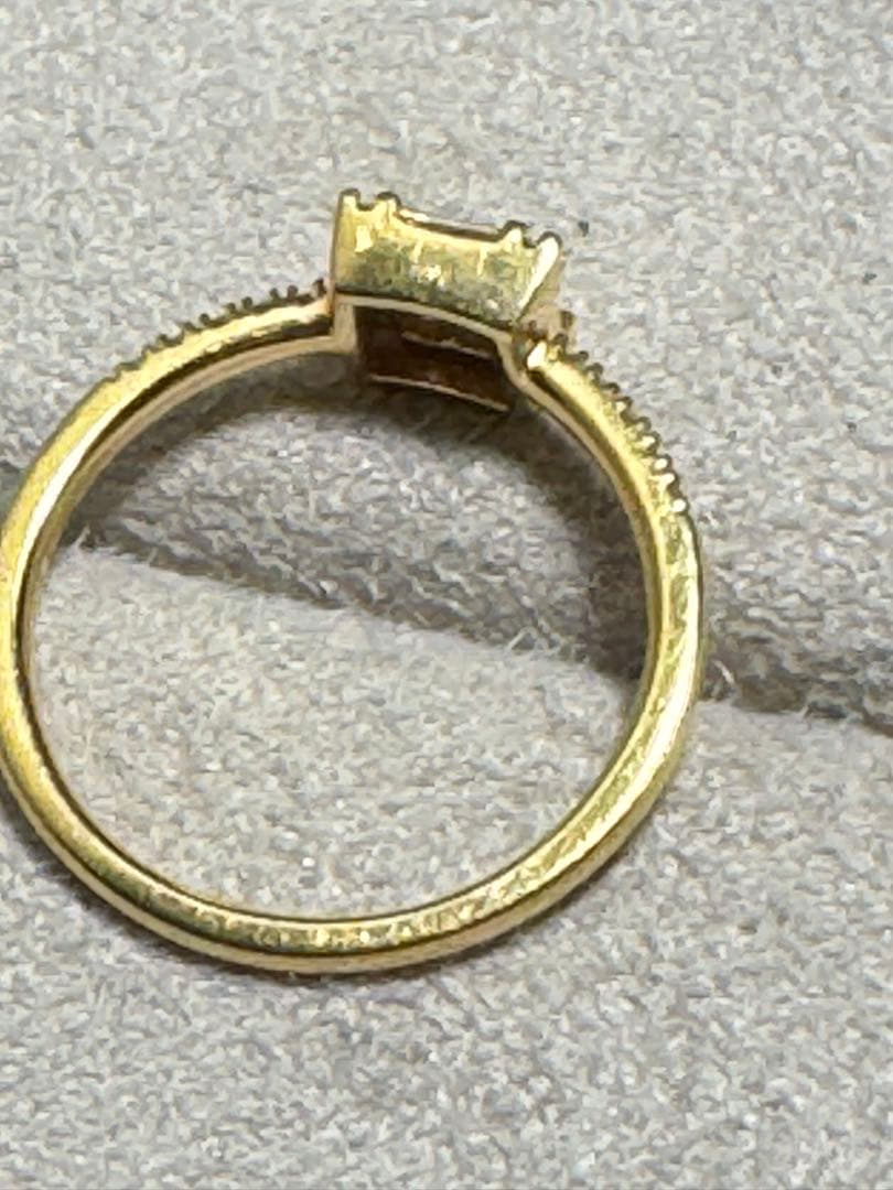 ベルシオラ　バゲットカットダイヤモンドリング　９号