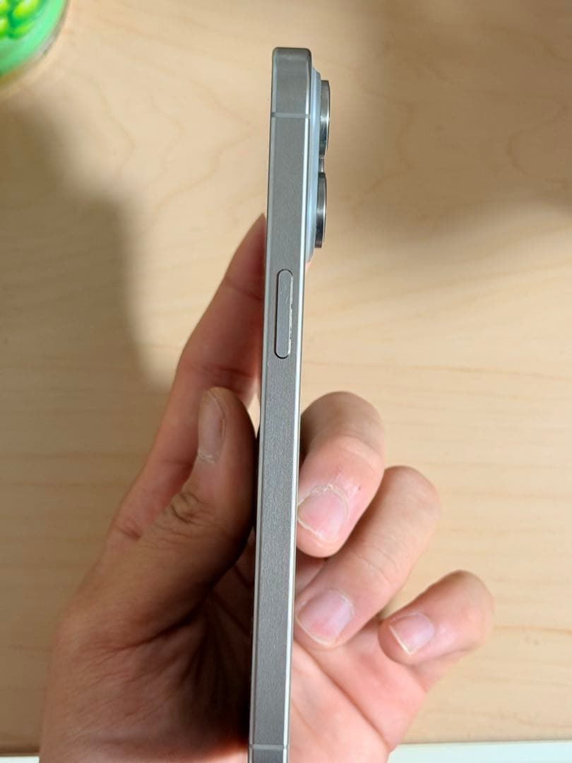 iPhone 15 pro max 256GB simフリー