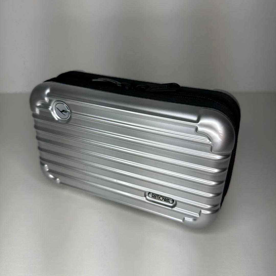 【非売品】RIMOWA Lufthansa アメニティキット メタリックシルバー