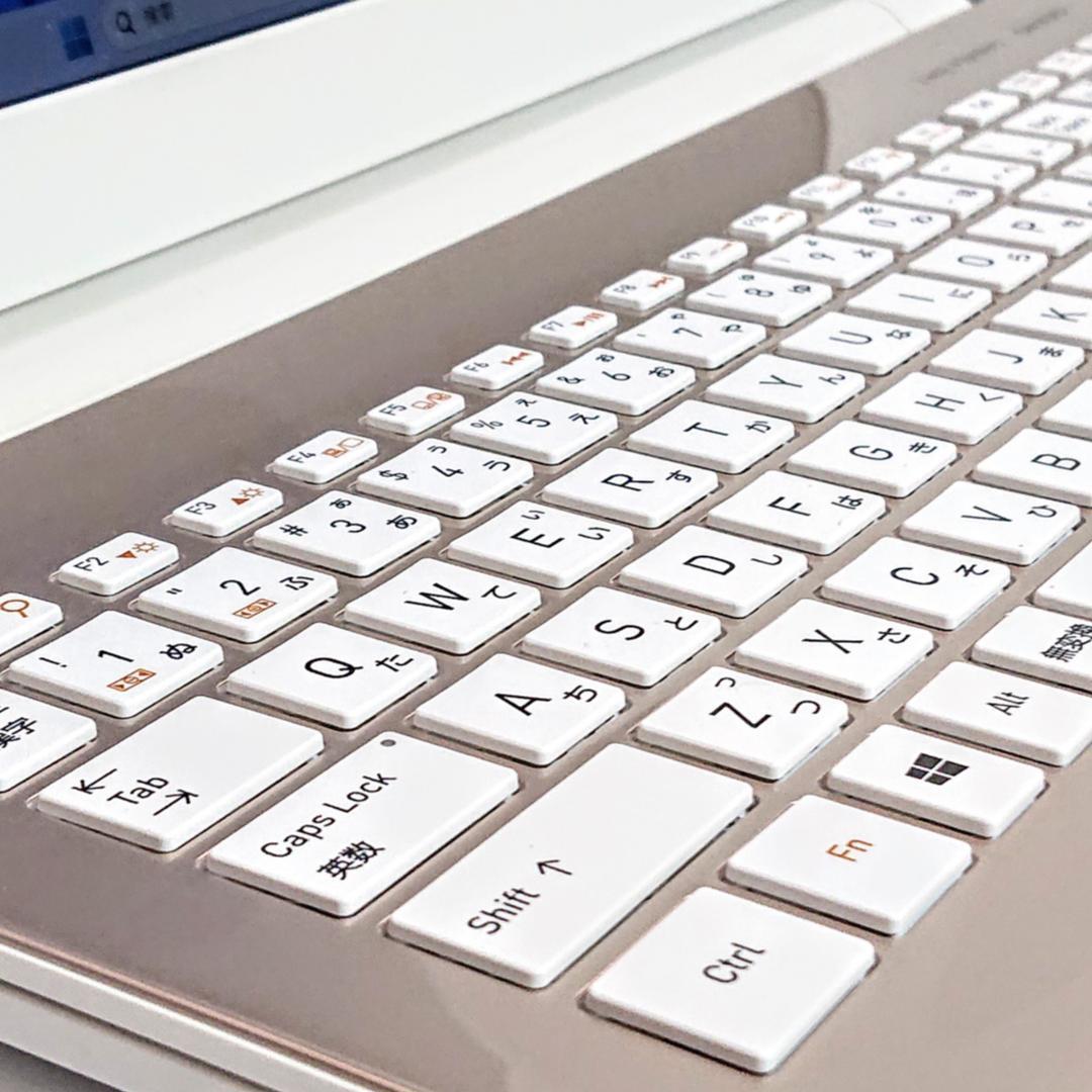 美品！Dynabook T6/K 第8世代Core i7 [423]