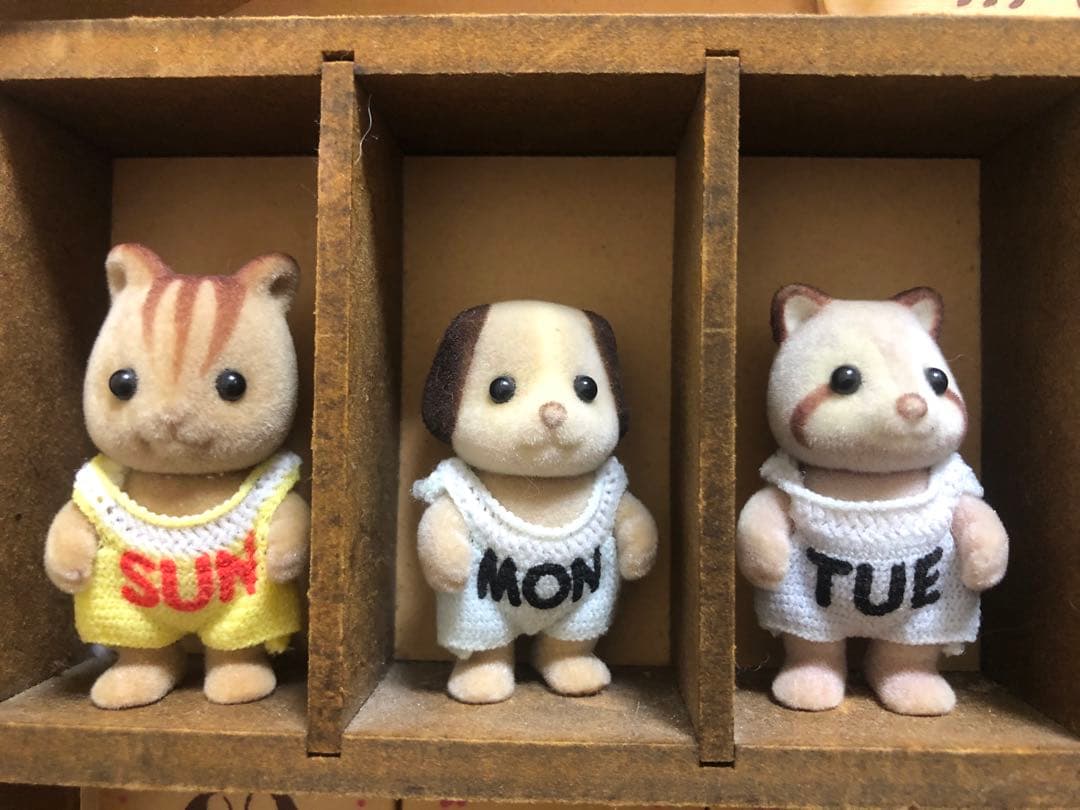 シルバニアファミリー　赤ちゃん付きカレンダー