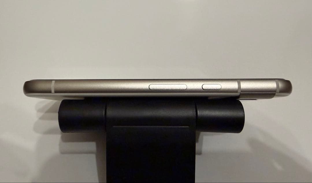 Google Pixel 8a本体 白 美品 SIMフリー