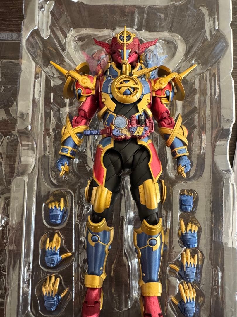 shフィギュアーツ　仮面ライダーエボル