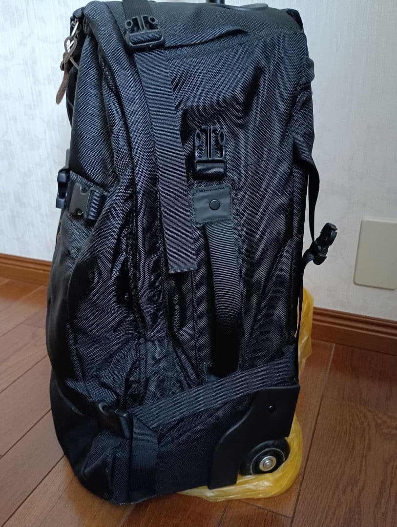 mont-bell 黒 2way キャリーバッグ、 バックパック