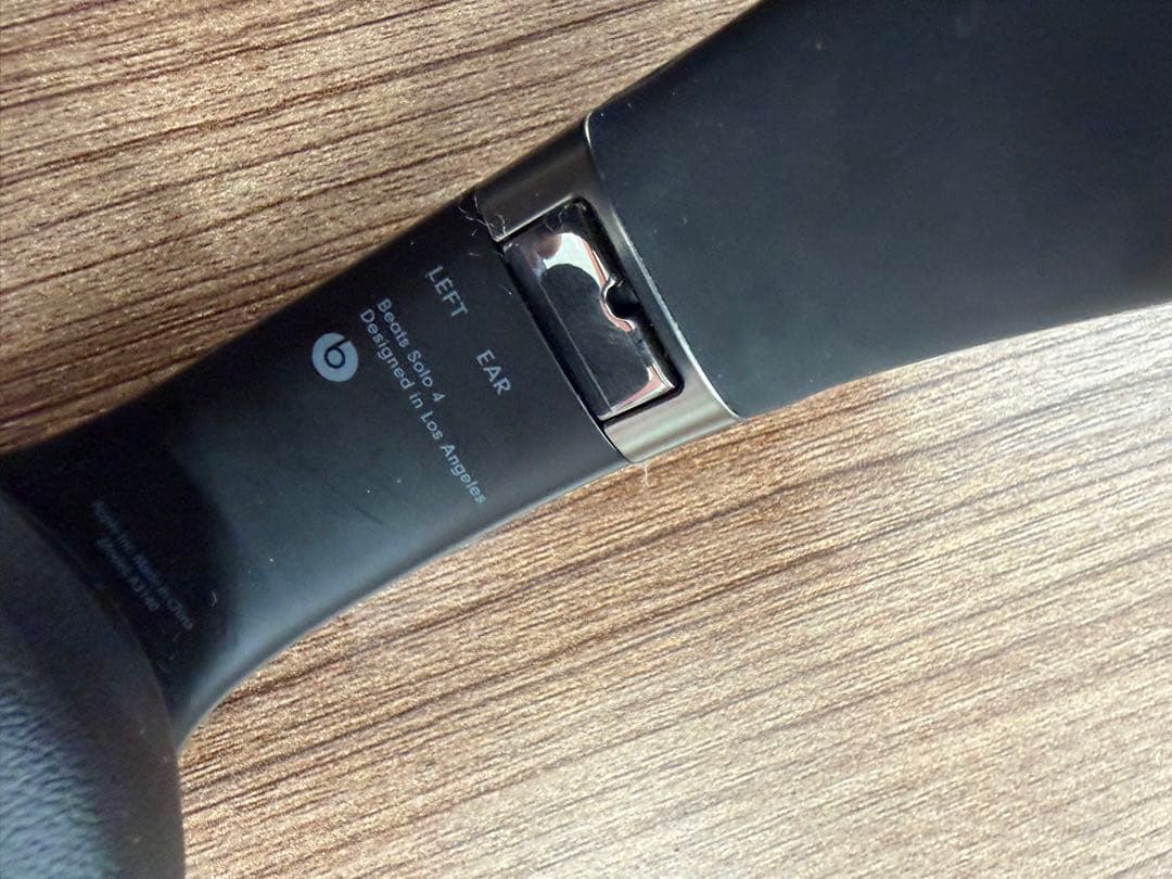 Beats solo4ブラック ワイヤレスヘッドホン