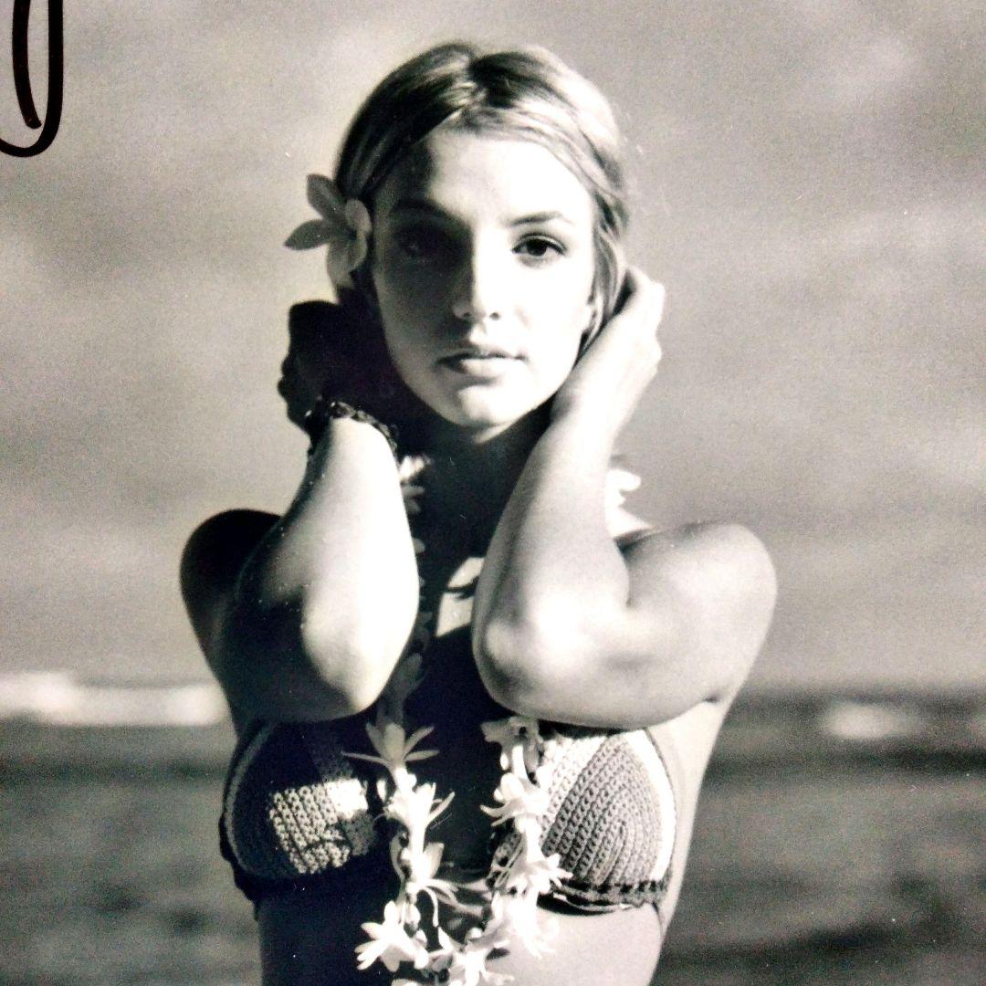 ブリトニー・スピアーズ直筆サイン入り超 大型写真…6