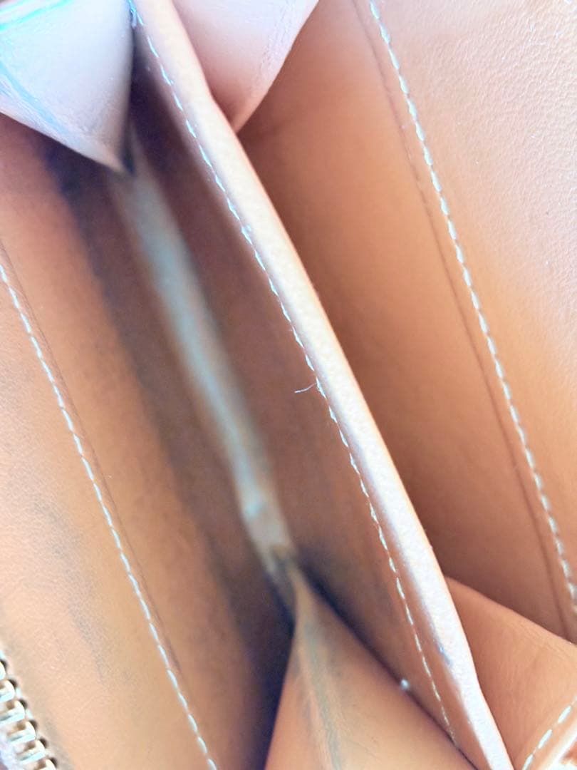 TOD‘S T タイムレス レザー ウォレット　ブラウン